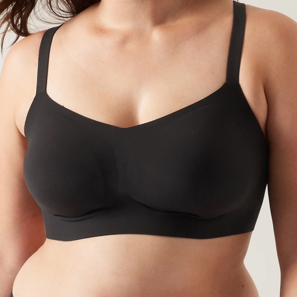 BNWT  Athleta Ritual Adjustable Bra